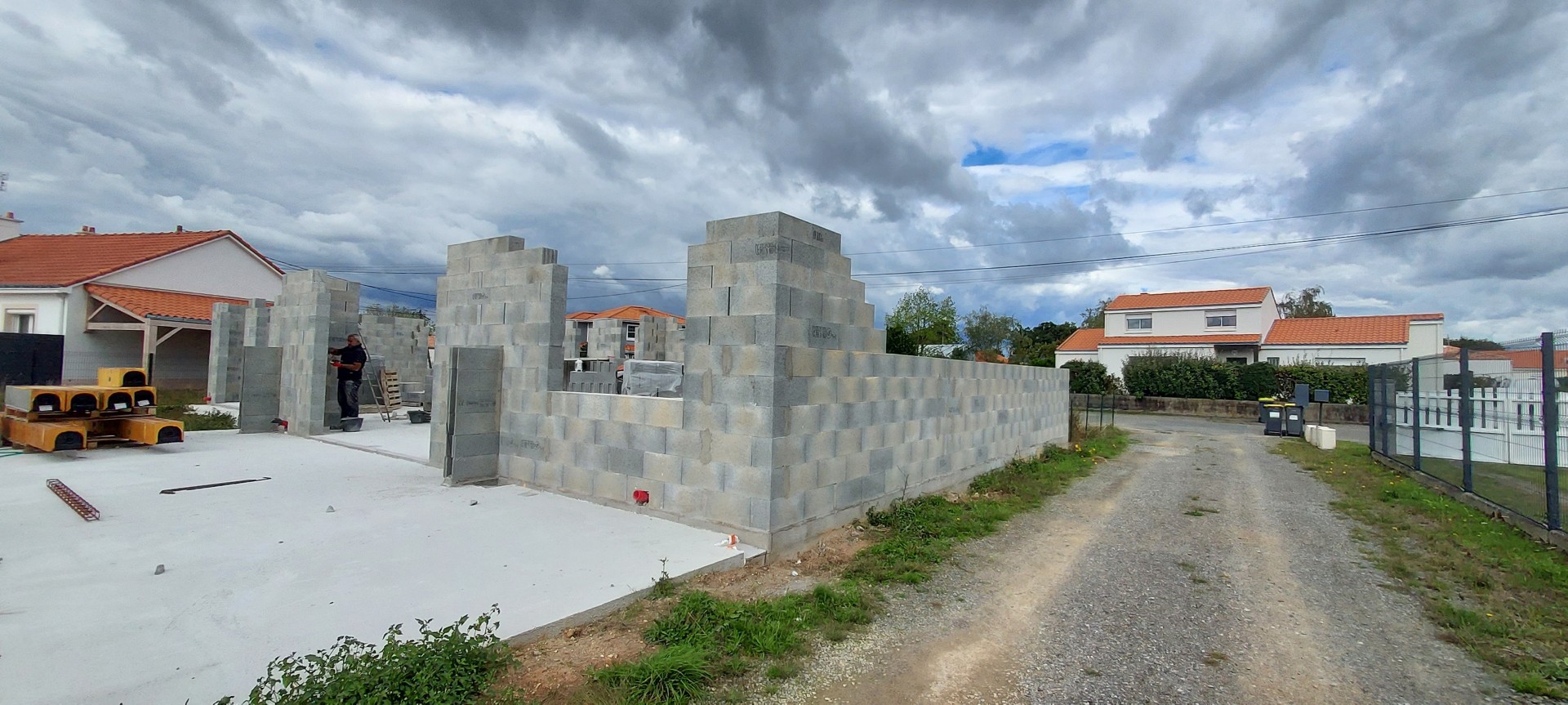 Montage_mur_bloc_AIRBLOC