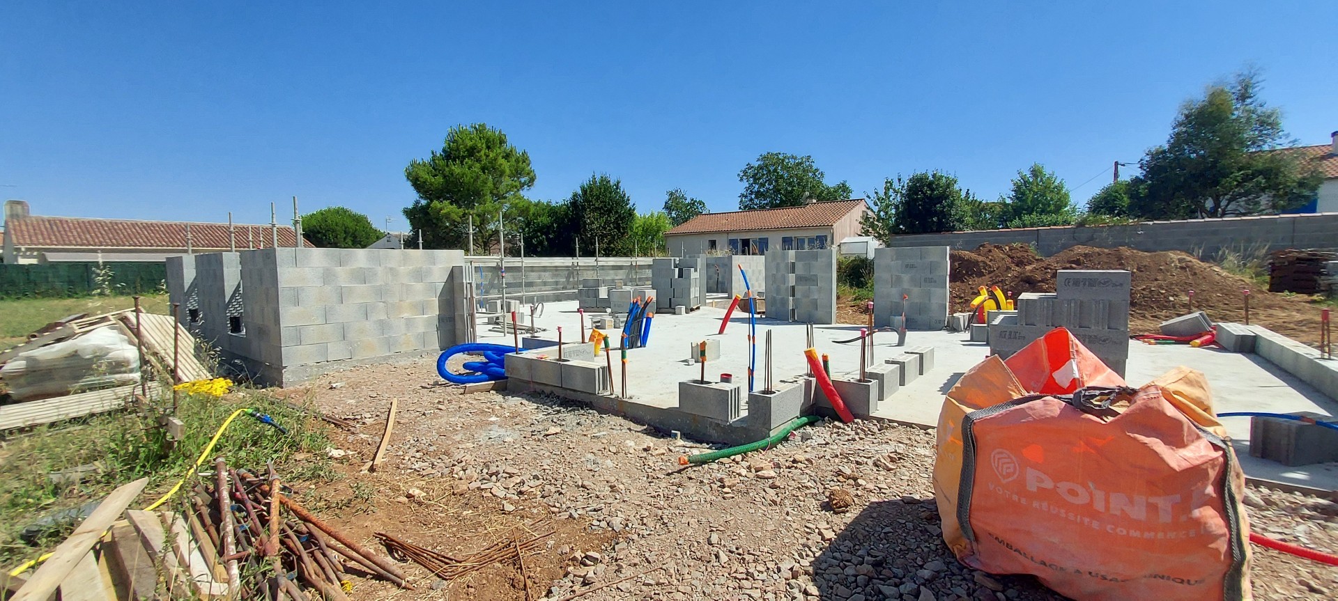 Pose_bloc_beton_isolant_AIRBLOC
